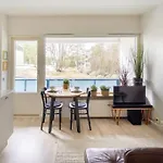 Eastend Pearl - Studio With Great Kitchen - Subway And Shops Near